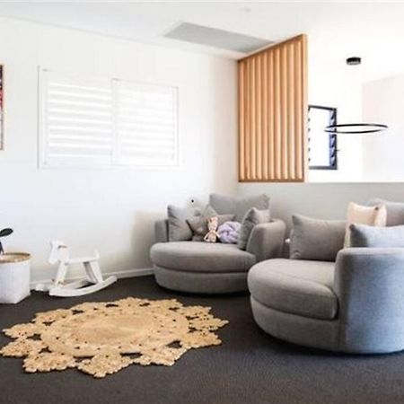 Beachside Buddina Luxury Family House 5 Bedrooms 외부 사진