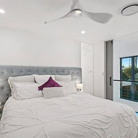 Beachside Buddina Luxury Family House 5 Bedrooms 외부 사진
