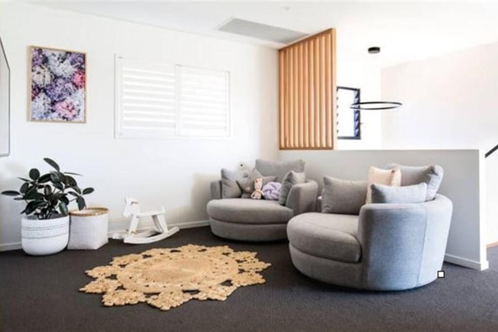 Beachside Buddina Luxury Family House 5 Bedrooms 외부 사진